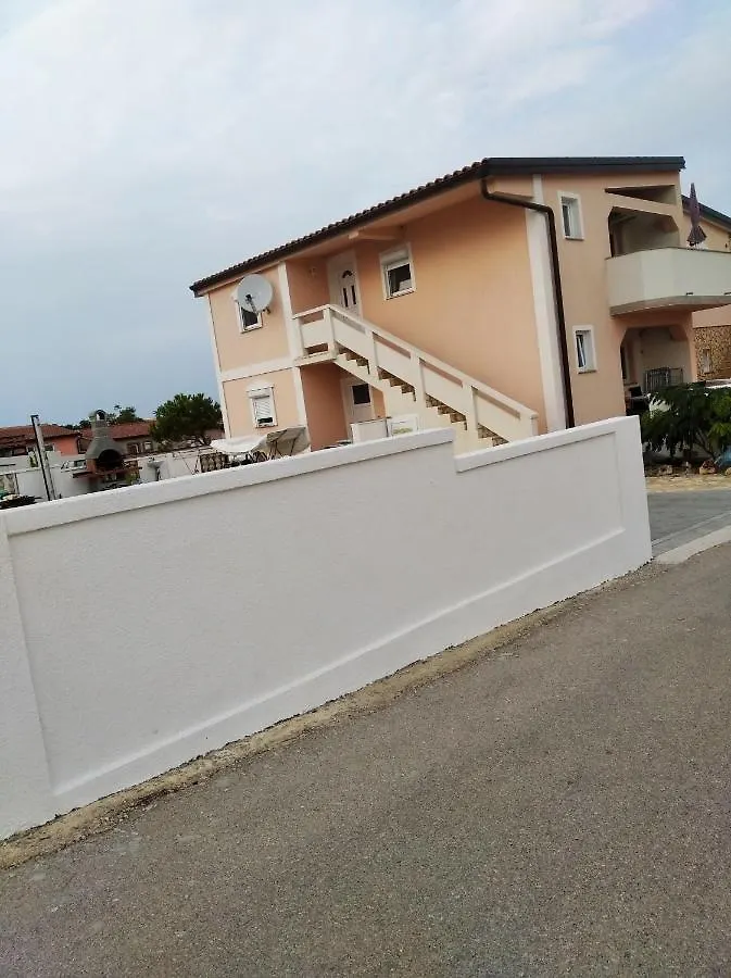 Apartmani Darija Vir