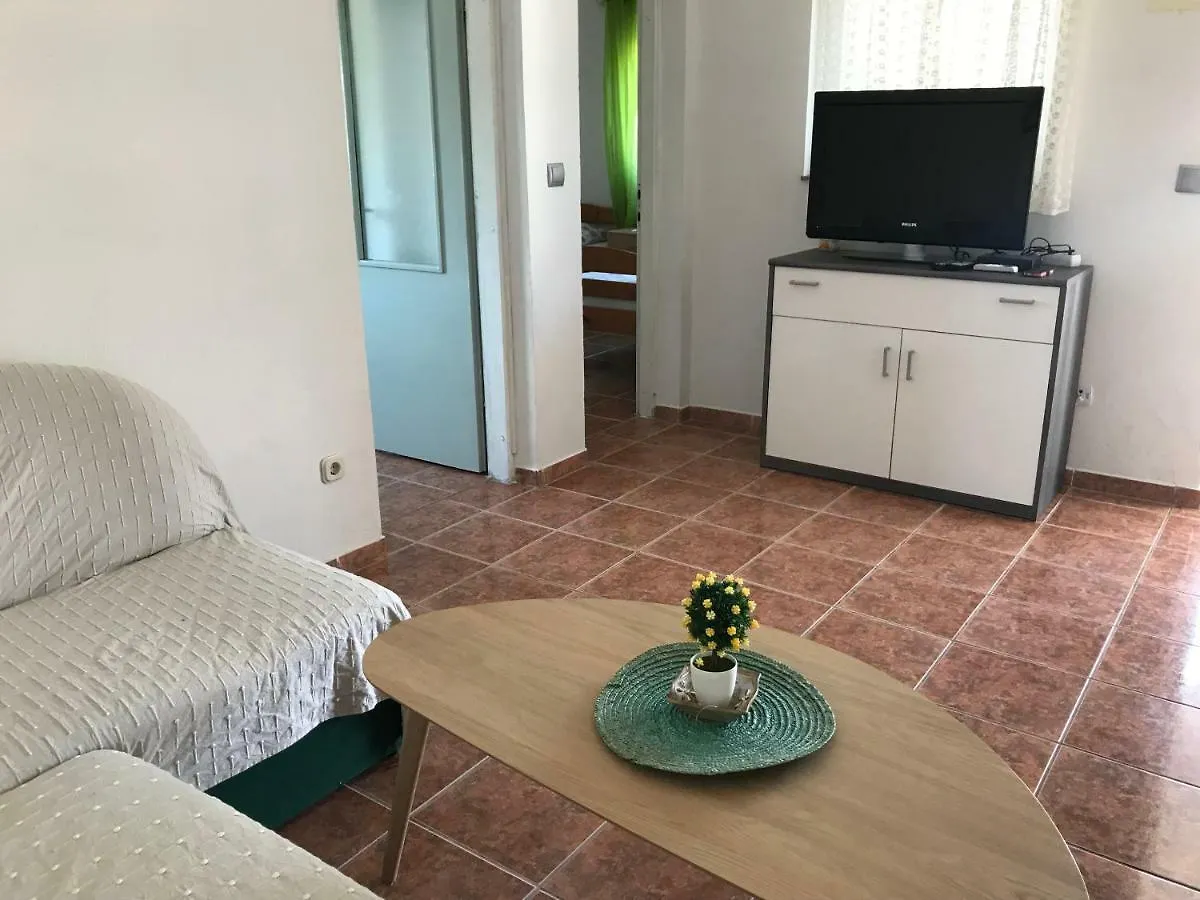 Apartment Apartmani Darija Vir Croatia