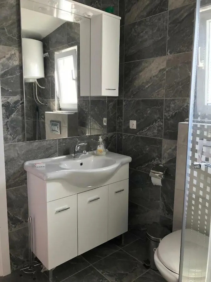 Apartmani Darija Vir