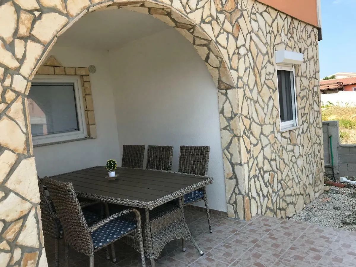 Apartmani Darija Vir Apartment