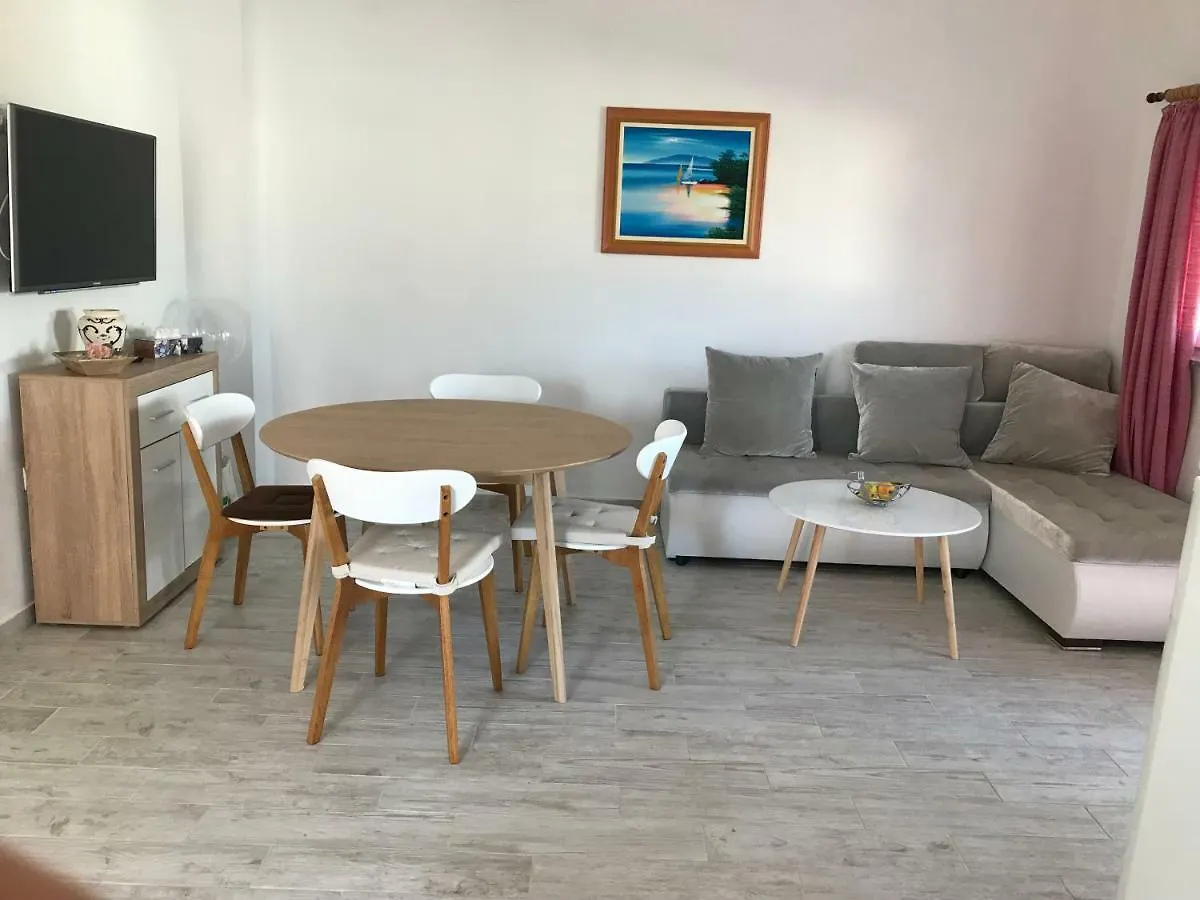 Apartmani Darija Vir